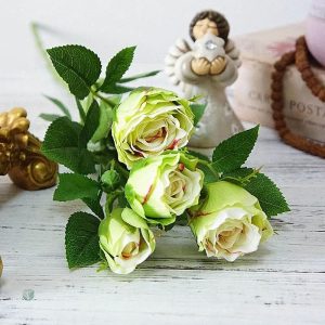 Fleurs synthétiques pour arrangements floraux