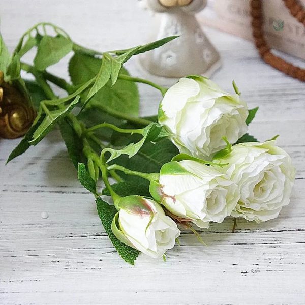 Rose décorative en matériau durable