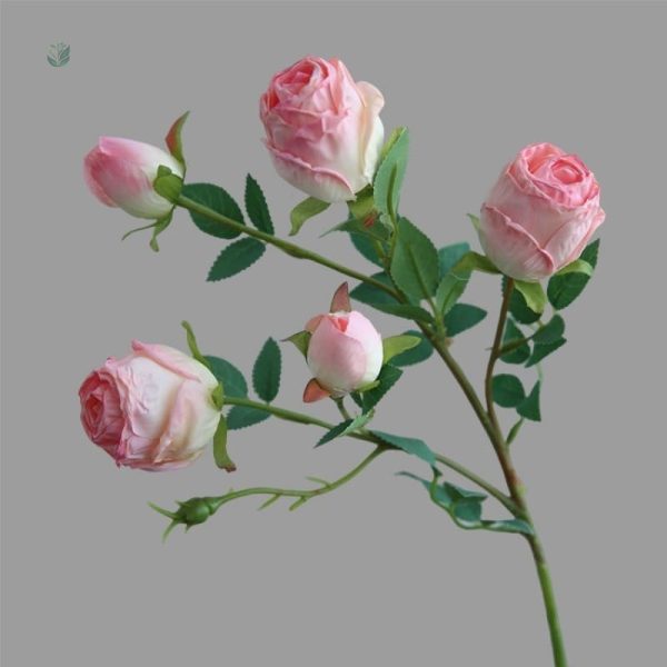 Rose artificielle au charme d'antan