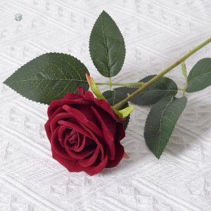 Bouquet de roses en velours décoratif