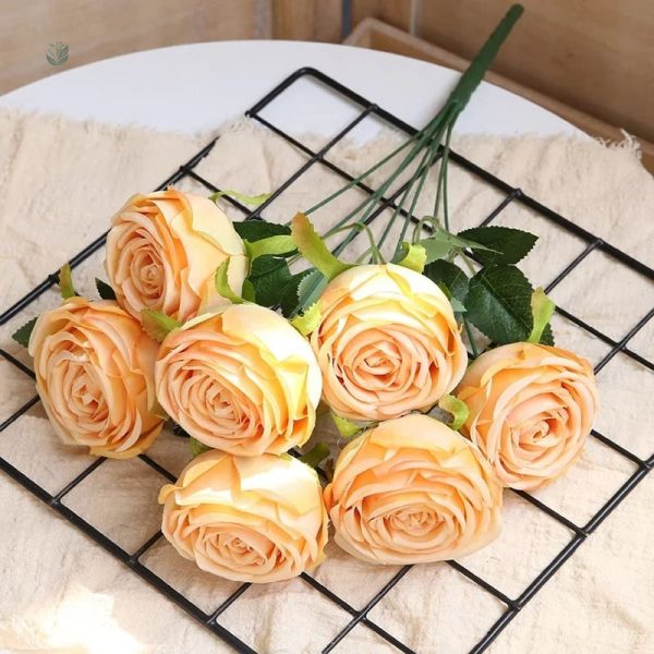 Roses artificielles de qualité pour décoration festive