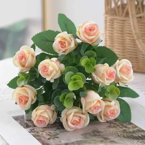 Fleurs artificielles colorées pour maison