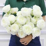 Roses en soie, une touche romantique pour vos événements