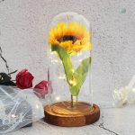Fleur éternelle sous cloche, accessoire de décoration unique