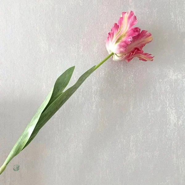 Fleurs artificielles tulipes aux pétales texturés